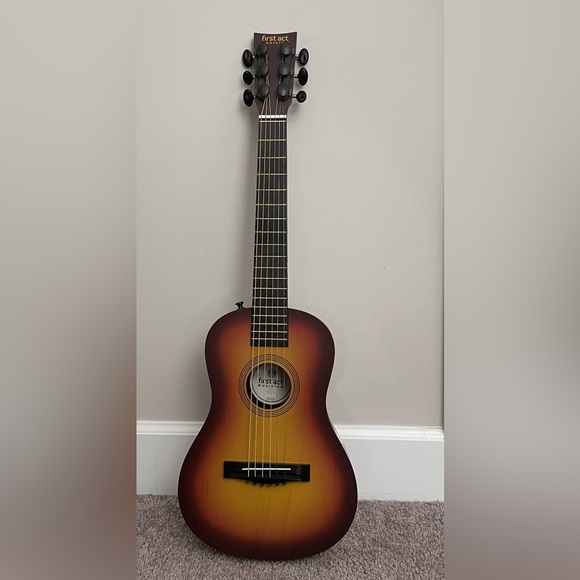 First Act Other - First Act Musician Parlor Acoustic Guitar - Sunburst
